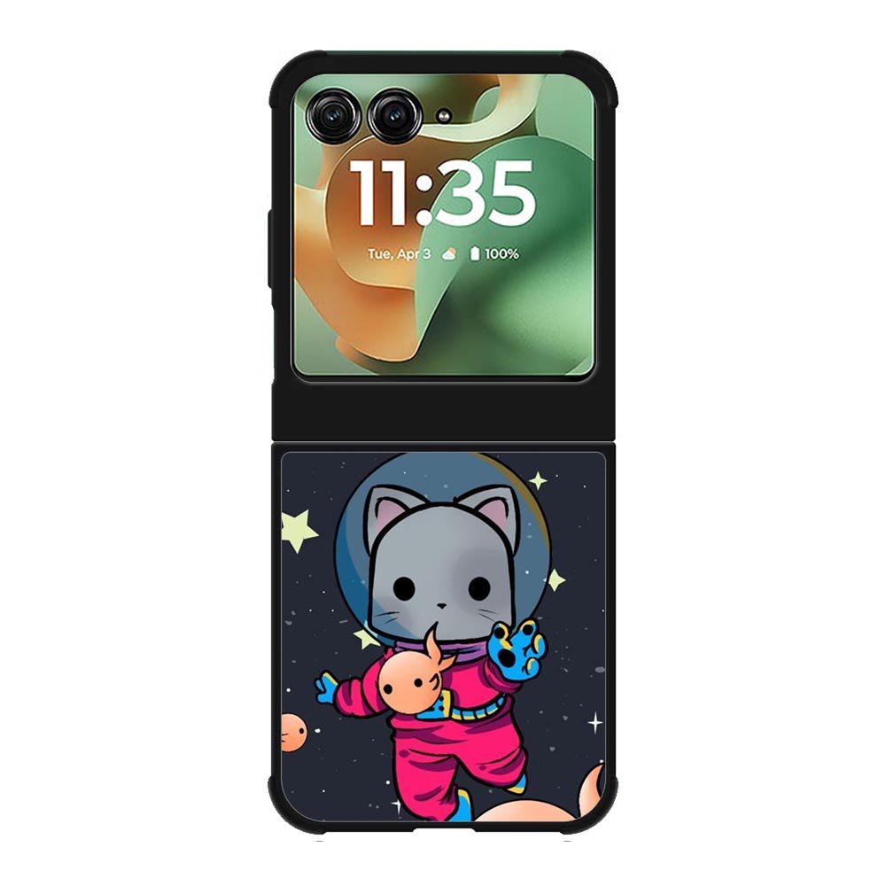 Exploring kitten Motorola Moto RAZR 2025 Case OV5940