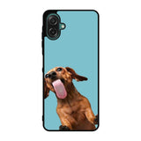 The funny thing is the dog on the glass Samsung Galaxy A07 Case QC0333