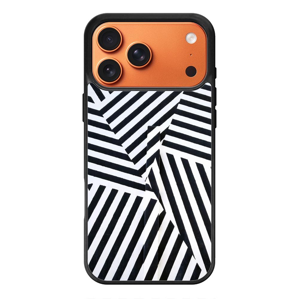 Black And White iPhone 17 Pro Max Case QC10650