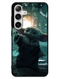 Baby Yoda In The Forest Love Butterfly Samsung Galaxy S24 5G Case