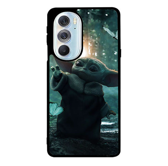 Baby Yoda In The Forest Love Butterfly Motorola Moto Edge 2022 Case
