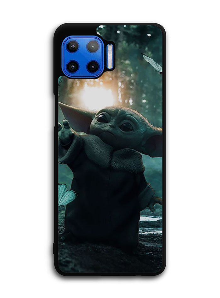 Baby Yoda In The Forest Love Butterfly Motorola Moto One 5G Case , Moto One 5G UW Case , Moto G 5G Plus Case
