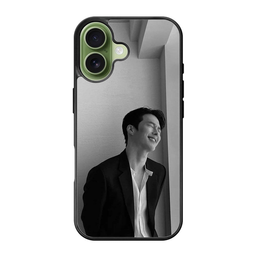 Smile Jang Ki Yong iPhone 17 Case OV8579