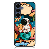 Cute Astronaut Hug The Planet Samsung Galaxy S25 FE Case OV8810